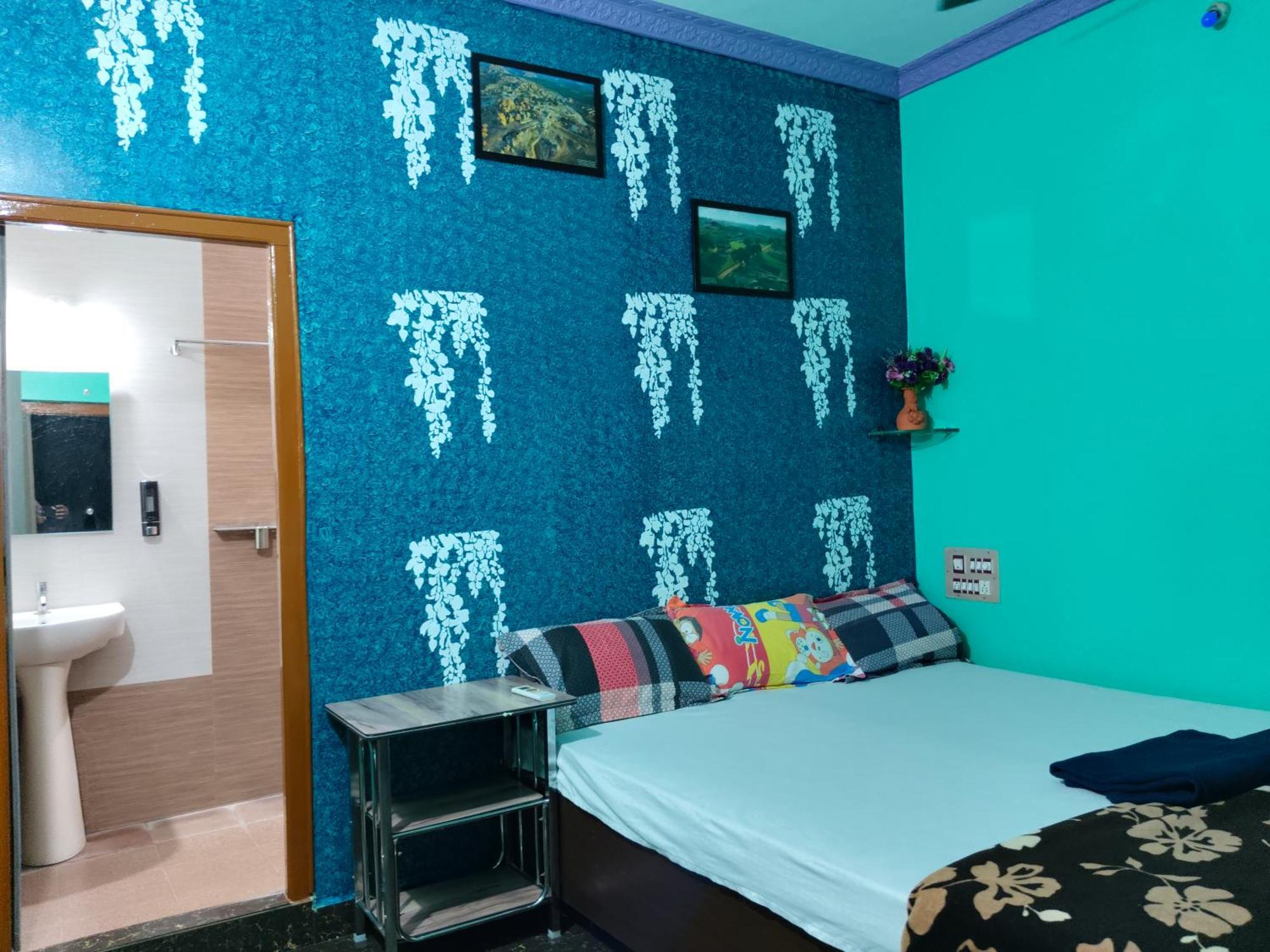 Vinayaka Homestay Hampi Exterior photo