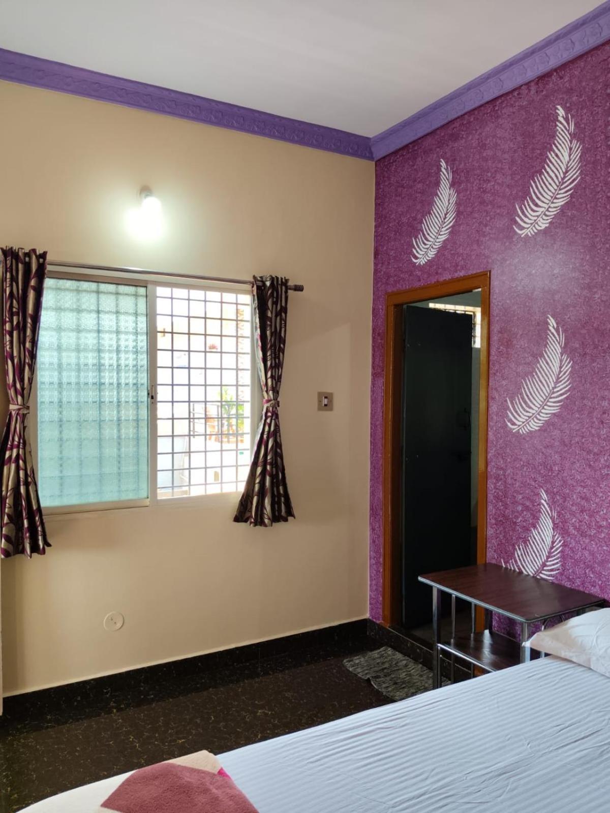 Vinayaka Homestay Hampi Exterior photo