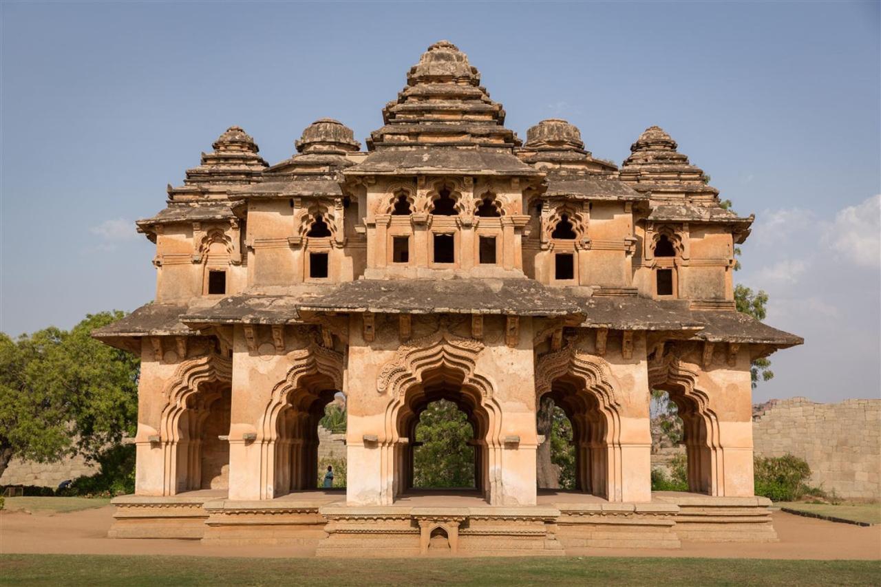 Vinayaka Homestay Hampi Exterior photo